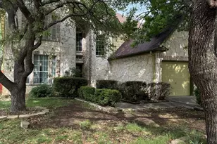 310 N Carriage Hills Dr, Georgetown, TX 78626 - Photo 2