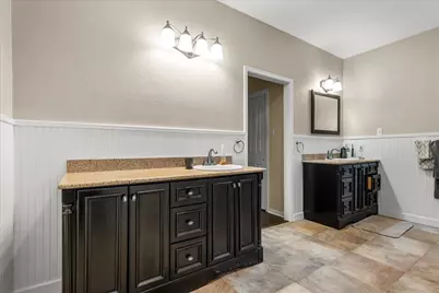 310 N Carriage Hills Drive, Georgetown, TX 78626 - Photo 16