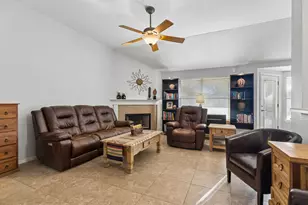 271 Bluestem St, Kyle, TX 78640 - Photo 12