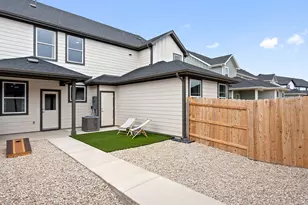 2518 Violet Theo Ln, Round Rock, TX 78665 - Photo 28