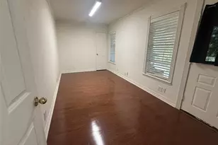 2803 Hubbard Cir, Austin, TX 78746 - Photo 6