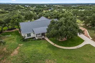 901 E Flying Owl Dr, Johnson City, TX 78636 - Photo 2