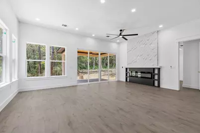 112 N Pohakea Drive, Bastrop, TX 78602 - Photo 2