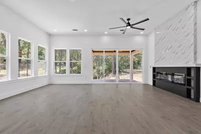 112 N Pohakea Drive, Bastrop, TX 78602 - Photo 12
