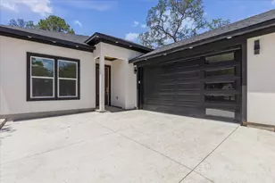 112 N Pohakea Dr, Bastrop, TX 78602 - Photo 1