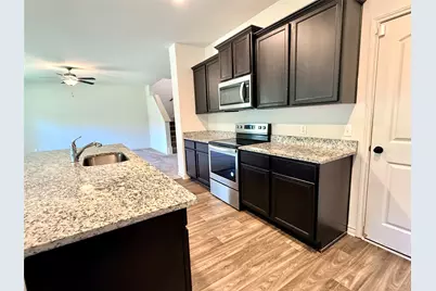 109 Sunnymeade Lane, Jarrell, TX 76537 - Photo 6