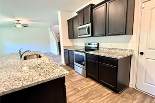 109 Sunnymeade Ln, Jarrell, TX 76537 - Photo 6