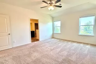 109 Sunnymeade Ln, Jarrell, TX 76537 - Photo 20