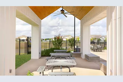 160 Chesterfield Drive, Kyle, TX 78640 - Photo 10