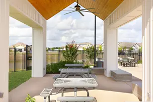 160 Chesterfield Dr, Kyle, TX 78640 - Photo 10