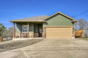 320 Kaanapali Ln, Bastrop, TX 78602 - Photo 2