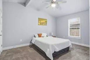 5704 Gloucester Ln, Austin, TX 78723 - Photo 10