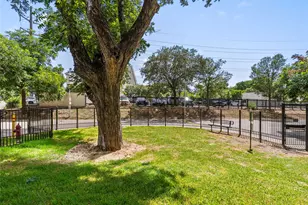 603 Davis St, Austin, TX 78701 - Photo 30