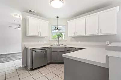 607 Sparkling Brook Lane, Leander, TX 78641 - Photo 8