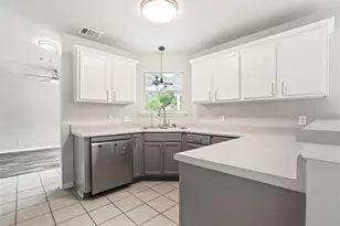 607 Sparkling Brook Ln, Leander, TX 78641 - Photo 8