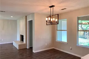 2406 Stirrup Dr, Round Rock, TX 78681 - Photo 4
