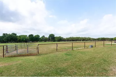 15000 Fitzhugh Rd, Austin, TX 78736 - Photo 26