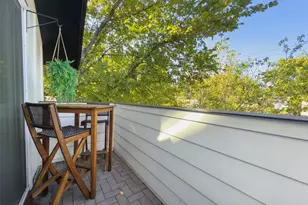2703 E 3rd St, Austin, TX 78702 - Photo 20