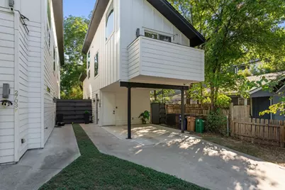 2703 E 3rd Street #2, Austin, TX 78702 - Photo 2