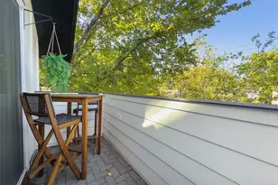 2703 E 3rd St, Austin, TX 78702 - Photo 20