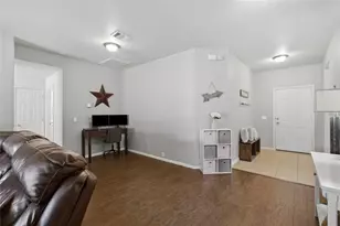 664 Hometown Pkwy, Kyle, TX 78640 - Photo 4