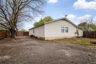 7007 Stonleigh Pl, Austin, TX 78744 - Photo 14