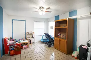 7007 Stonleigh Pl, Austin, TX 78744 - Photo 12