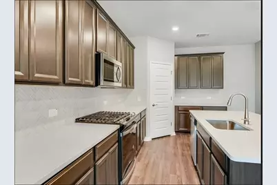 109 Fairmeadow Downs Drive, Hutto, TX 78634 - Photo 4