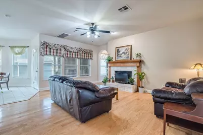 1077 Fairway, Kyle, TX 78640 - Photo 10