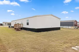 550 Conchas St, Kyle, TX 78640 - Photo 2