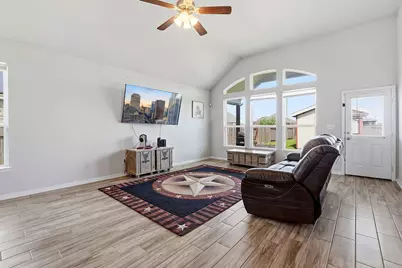 309 Baxendale Street, Hutto, TX 78634 - Photo 6