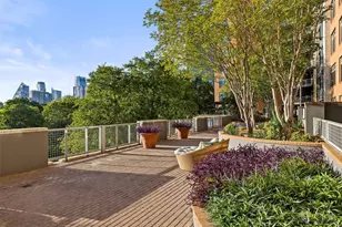54 Rainey St, Austin, TX 78701 - Photo 30