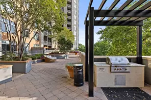 54 Rainey St, Austin, TX 78701 - Photo 28