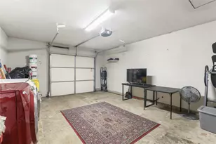 6307 Thurgood Ave, Austin, TX 78721 - Photo 18