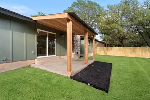 2107 Cindy Ln, Austin, TX 78727 - Photo 30