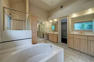 8703 Bluegrass Dr, Austin, TX 78759 - Photo 28