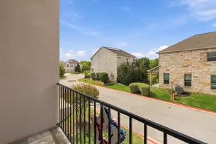 2105 Town Centre Dr, Round Rock, TX 78664 - Photo 26