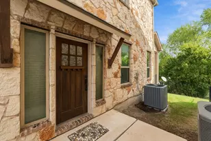 2105 Town Centre Dr, Round Rock, TX 78664 - Photo 4