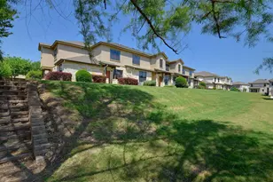 2105 Town Centre Dr, Round Rock, TX 78664 - Photo 32