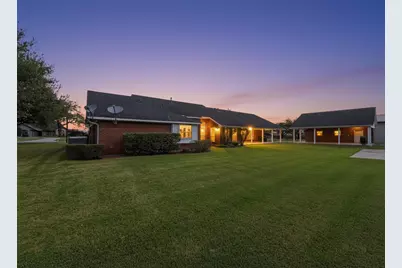 714 Louisiana Avenue, Shiner, TX 77984 - Photo 6