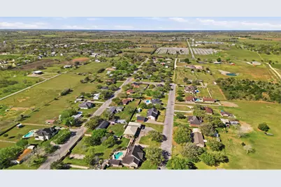 714 Louisiana Avenue, Shiner, TX 77984 - Photo 36