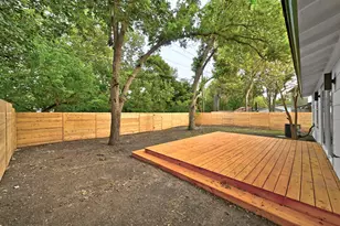 8411 Rockwood Ln, Austin, TX 78757 - Photo 30