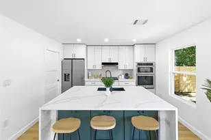 8411 Rockwood Ln, Austin, TX 78757 - Photo 10