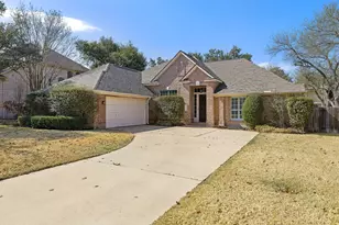 2040 St Andrews Dr, Round Rock, TX 78664 - Photo 2
