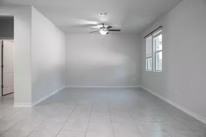 341 Mary Max Cir Circle, San Marcos, TX 78666 - Photo 8