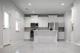 341 Mary Max Cir Circle, San Marcos, TX 78666 - Photo 10