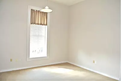 2 Depot Square #C, Elgin, TX 78621 - Photo 2