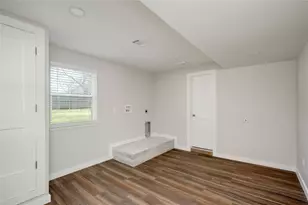 809 N West St, Burnet, TX 78611 - Photo 14