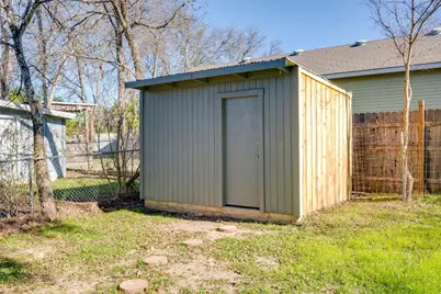 809 N West Street, Burnet, TX 78611 - Photo 34