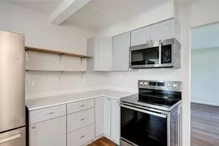 809 N West St, Burnet, TX 78611 - Photo 20